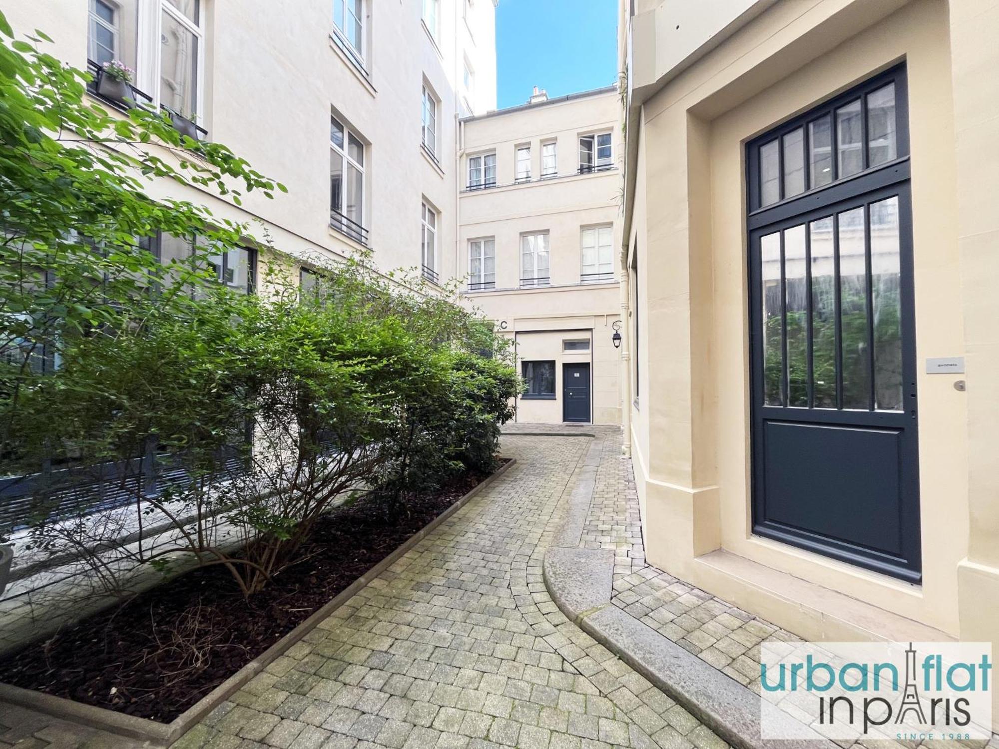 05 - Parisian Design Loft *